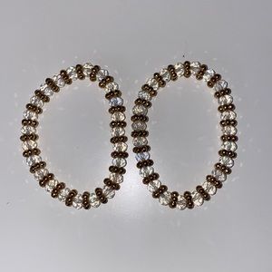 Beautiful clear and gold bead bracelet